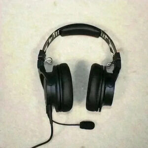AUDIO-TECHNICA ATH-G1 Over-Ear Premium Gaming Headphones Microphone Wired